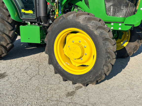 2024 John Deere 5075E Tractor