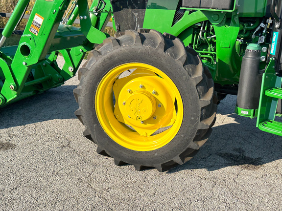 2024 John Deere 5075E Tractor