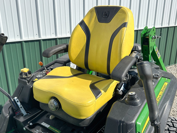 2021 John Deere Z950R Mower/Zero Turn