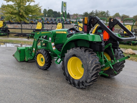 2022 John Deere 3025D Tractor Compact