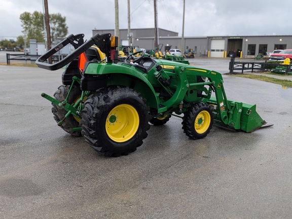 2022 John Deere 3025D Tractor Compact
