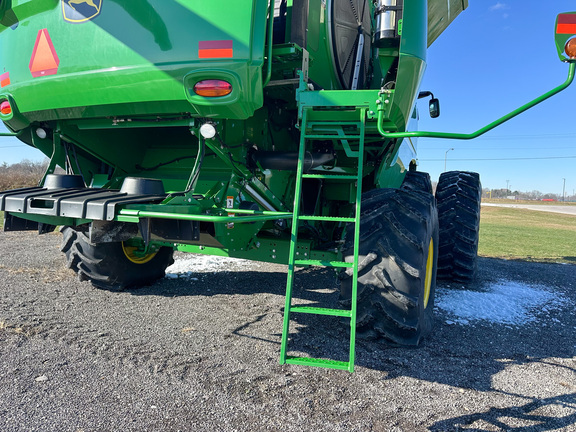 2019 John Deere S770 Combine