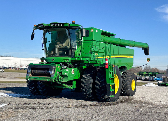 2019 John Deere S770 Combine