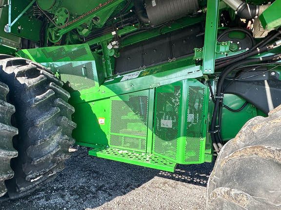 2019 John Deere S770 Combine