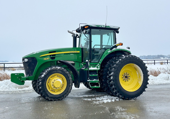 2007 John Deere 7630 Tractor