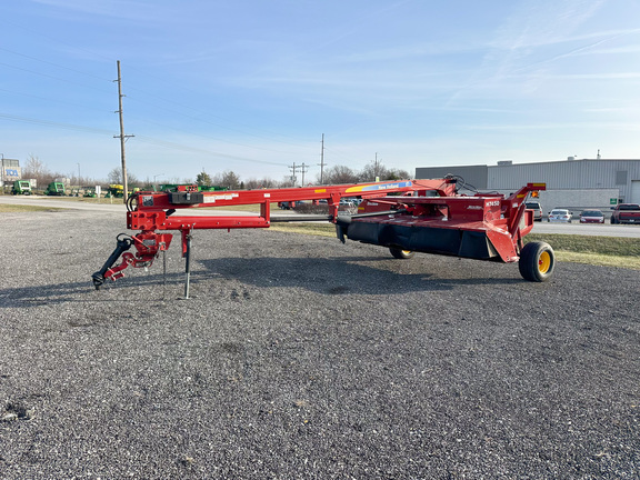2011 New Holland H7450 Mower Conditioner