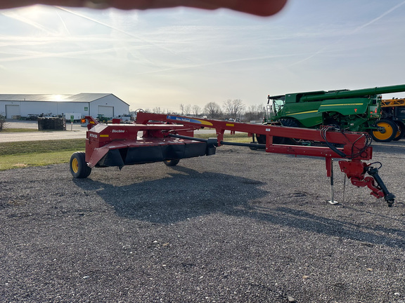 2011 New Holland H7450 Mower Conditioner
