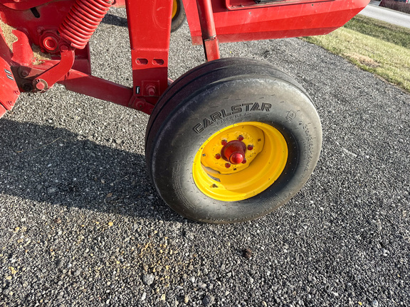 2011 New Holland H7450 Mower Conditioner