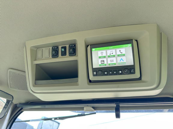 2023 John Deere 8R 370 Tractor