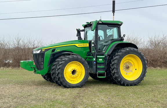 2023 John Deere 8R 370 Tractor
