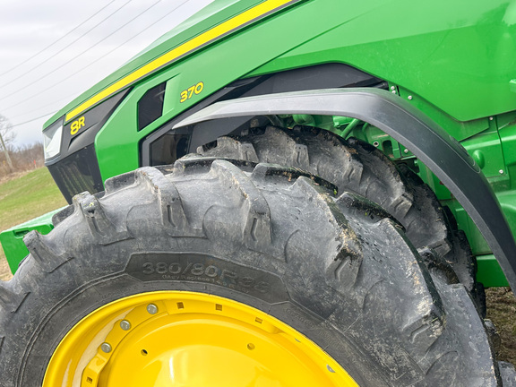 2023 John Deere 8R 370 Tractor