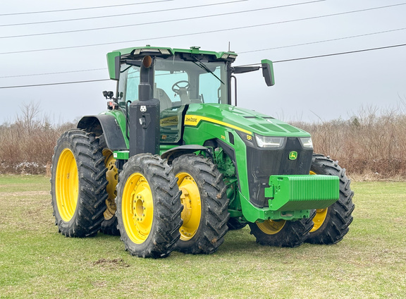 2023 John Deere 8R 370 Tractor