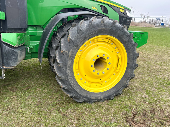 2023 John Deere 8R 370 Tractor