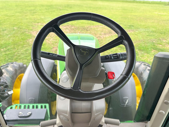 2023 John Deere 8R 370 Tractor