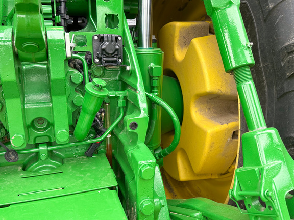 2023 John Deere 8R 370 Tractor