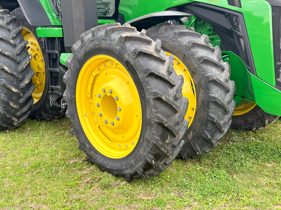 2023 John Deere 8R 370 Tractor