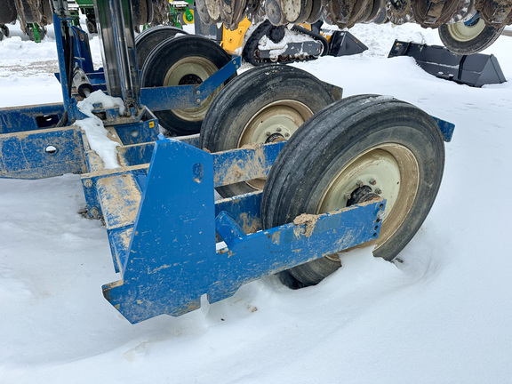 2019 Kinze 3600 Planter