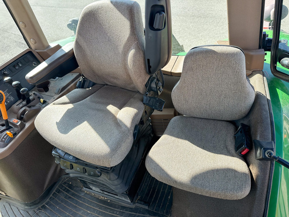 2009 John Deere 7630 Tractor