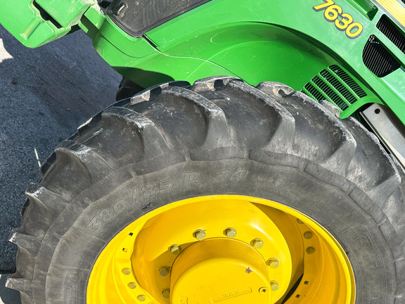 2009 John Deere 7630 Tractor