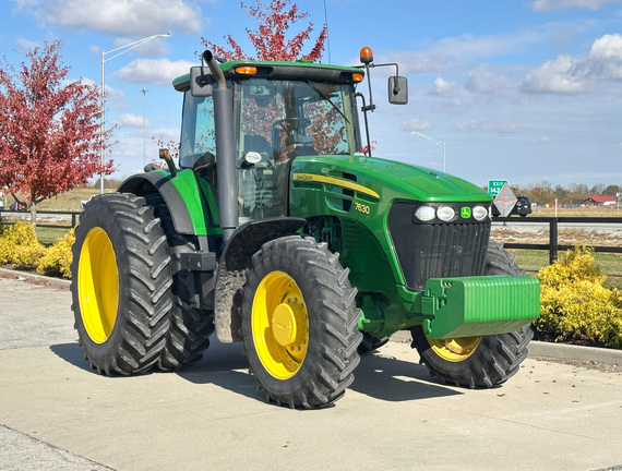 2009 John Deere 7630 Tractor