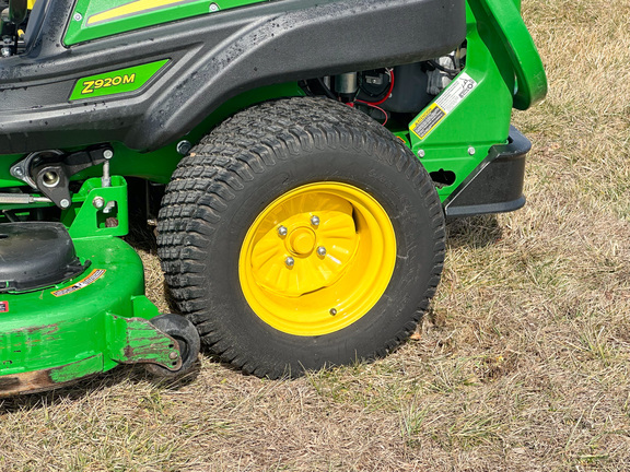 2015 John Deere Z920M Mower/Zero Turn