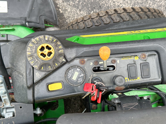 2022 John Deere Z930M Mower/Zero Turn