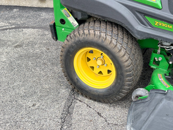 2022 John Deere Z930M Mower/Zero Turn