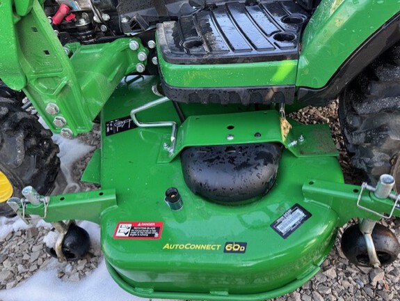 2025 John Deere 1025R Tractor Compact