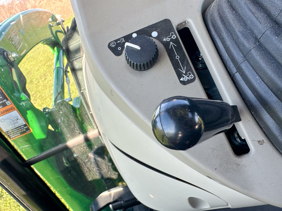 2024 John Deere 3046R Tractor Compact