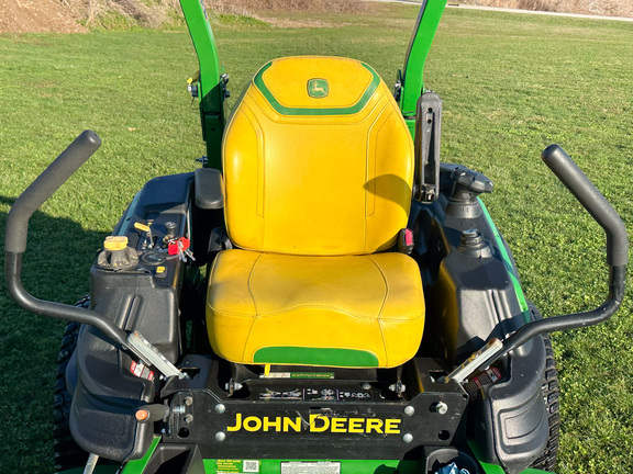 2023 John Deere Z915E Mower/Zero Turn