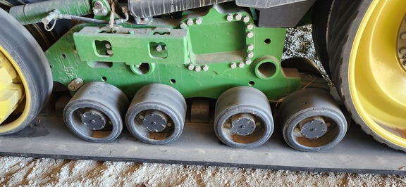 2014 John Deere 9560RT Tractor Rubber Track