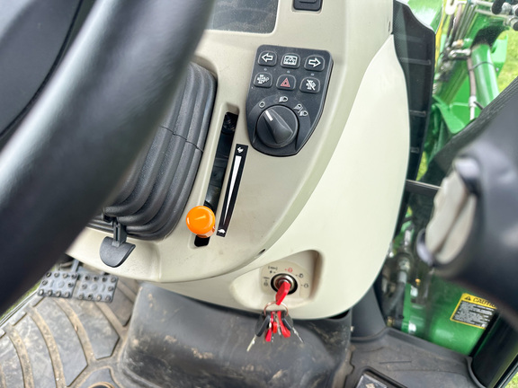 2016 John Deere 3039R Tractor Compact