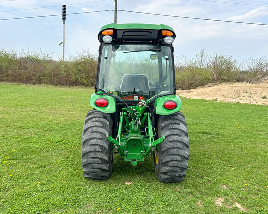 2016 John Deere 3039R Tractor Compact