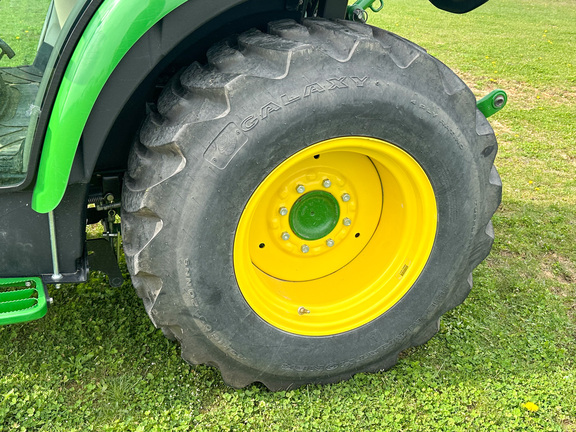 2016 John Deere 3039R Tractor Compact