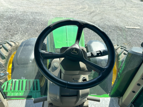 2022 John Deere 8R 310 Tractor