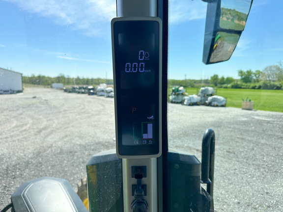 2022 John Deere 8R 310 Tractor