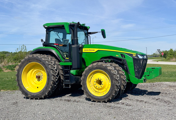 2022 John Deere 8R 310 Tractor
