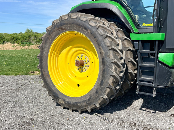 2022 John Deere 8R 310 Tractor