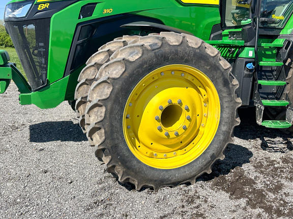 2022 John Deere 8R 310 Tractor