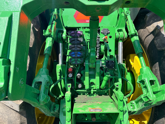 2022 John Deere 8R 310 Tractor