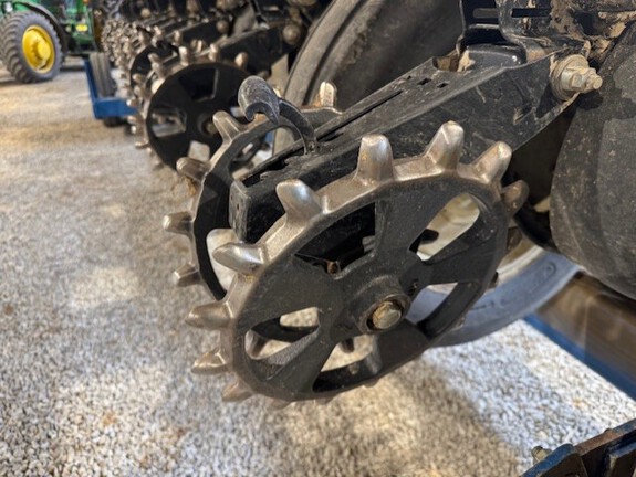 2011 Kinze 3600 Planter