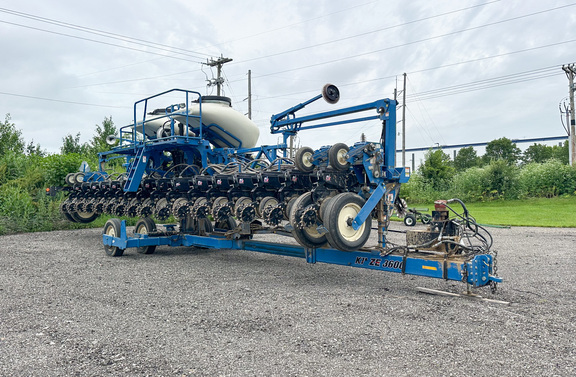 2011 Kinze 3600 Planter