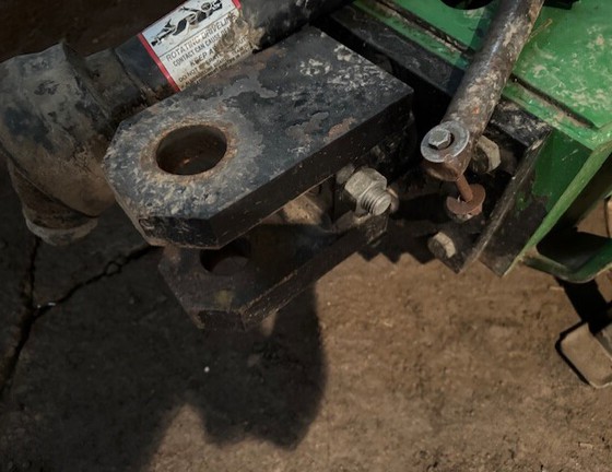 J&M 525-14 Grain Cart