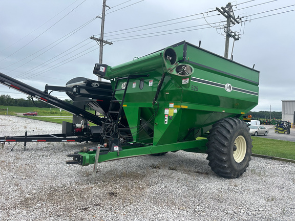 J&M 525-14 Grain Cart