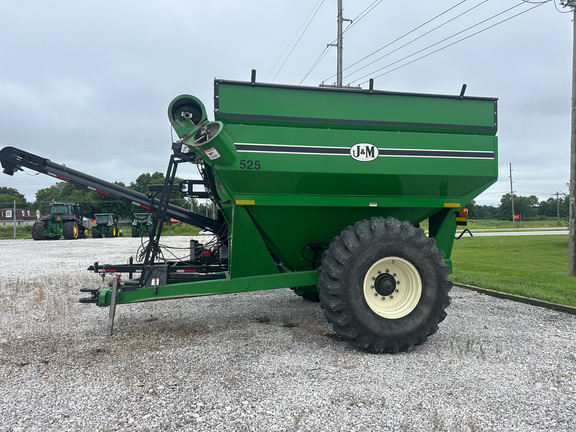 J&M 525-14 Grain Cart