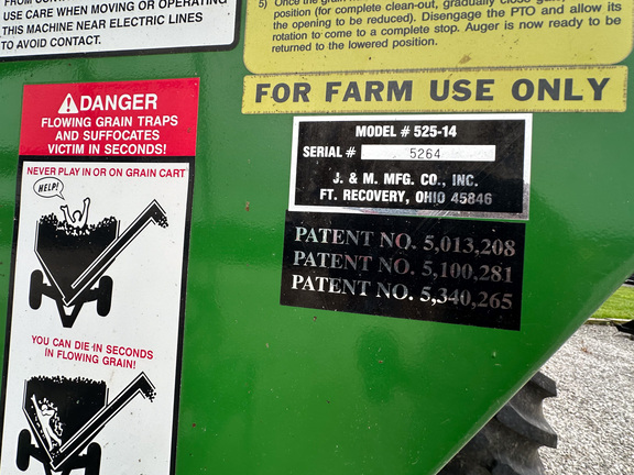 J&M 525-14 Grain Cart