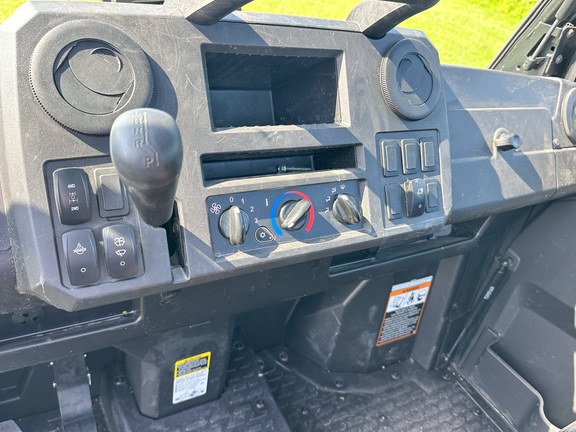 2025 John Deere XUV 875M HVAC Cab Diesel ATV