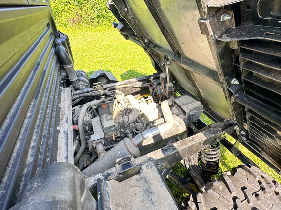 2025 John Deere XUV 875M HVAC Cab Diesel ATV