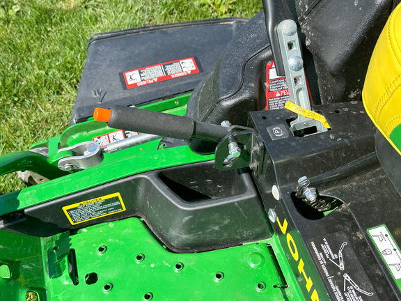 2023 John Deere Z930M Mower/Zero Turn