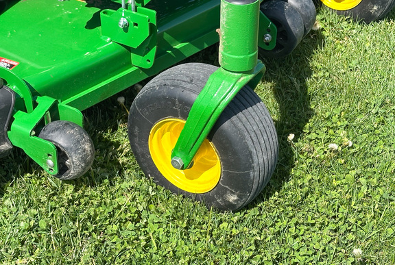 2023 John Deere Z930M Mower/Zero Turn